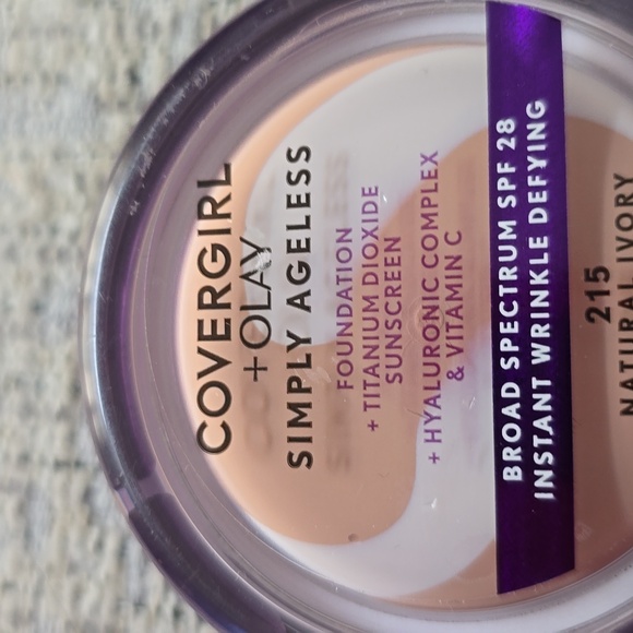 COVERGIRL + OLAY SIMPLY AGELESS FOUNDATION  #215 NATURAL IVORY BUNDLE OF 2 - Picture 3 of 5